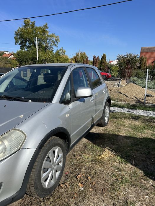 Suzuki SX4 1.5 Benzină 99 CP | 132.619 km | Preț negociabil