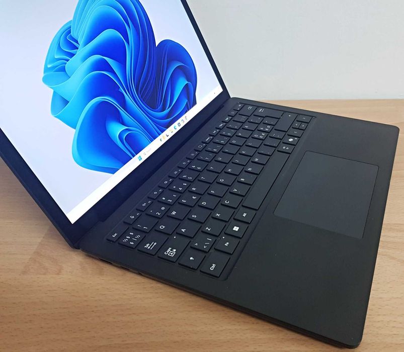 Laptop Microsoft Surface Business Laptop 6,impecabil,ca nou, garantie