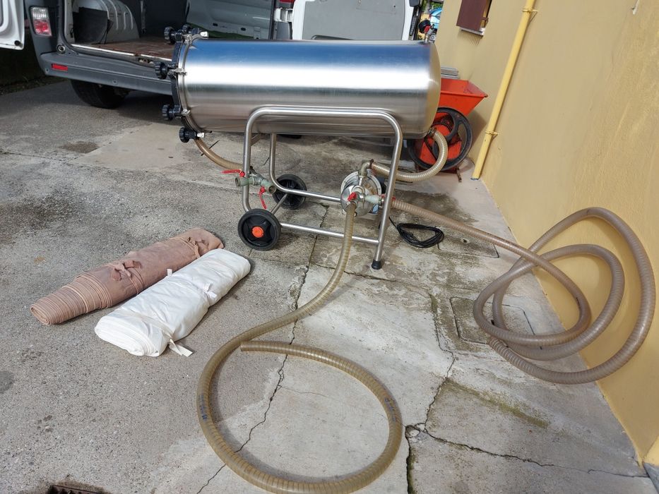 Filtru pentru vin,cu argilă