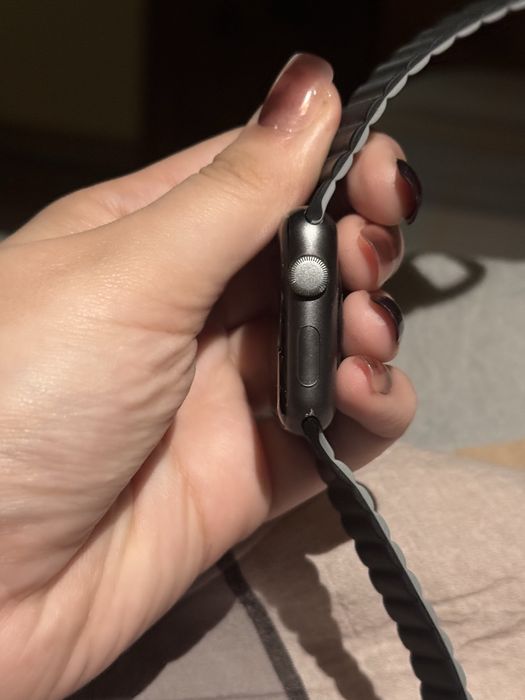 Apple Watch Series 3 (42 мм, оригинал)