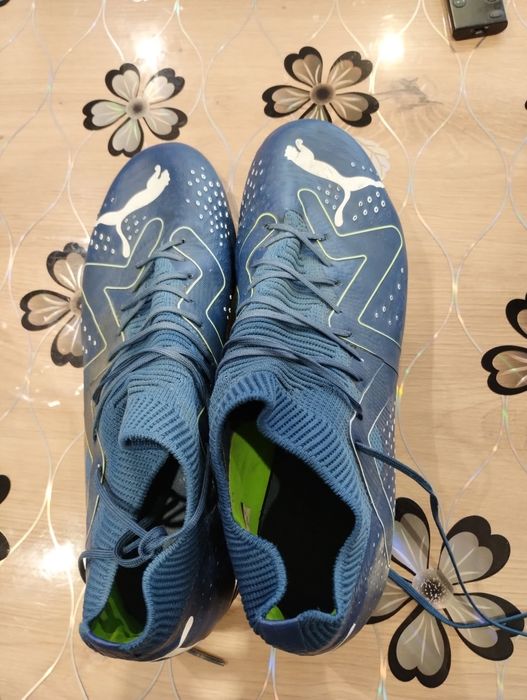 Продавам бутонки с чорап