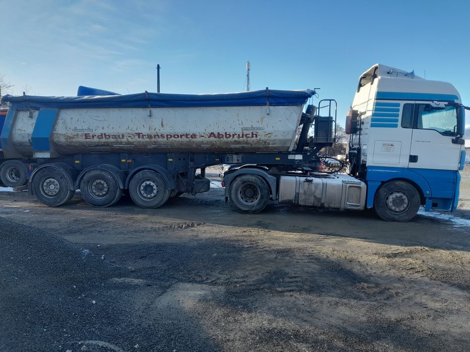 De vânzare două ansambluri, cap tractor MAN și semiremorca basculabila