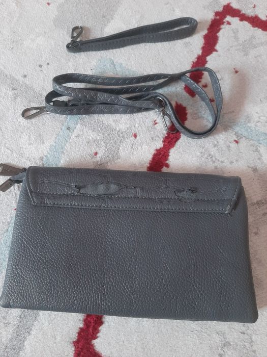 Продаю женский клатч
