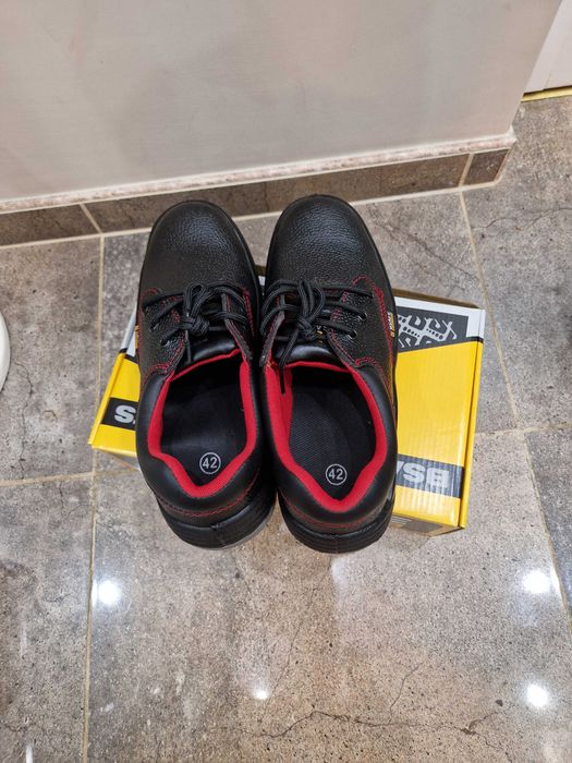 Работни мъжки обувки