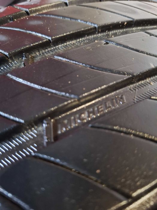 vind anvelope de vara Michelin 215x55x17