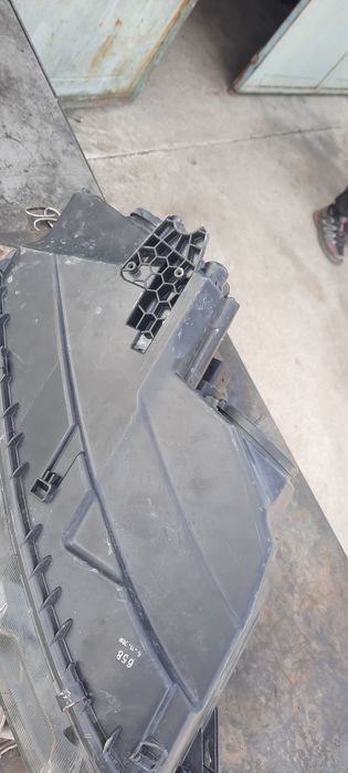 Фар ляв зя шкода октавия три