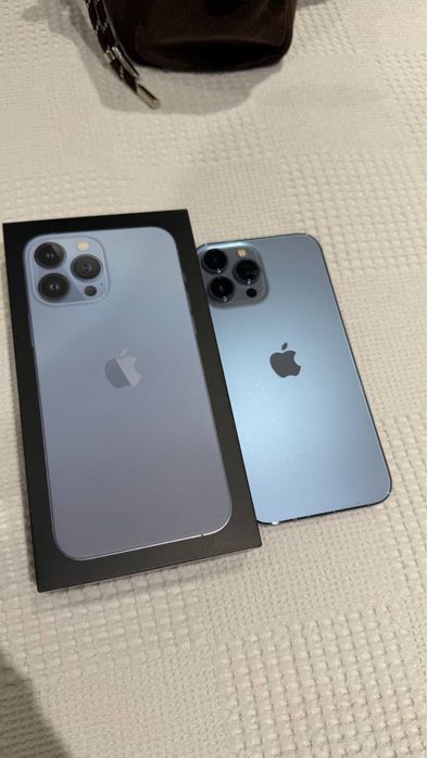 Продаю iPhone 13 Pro Max, голубой 126