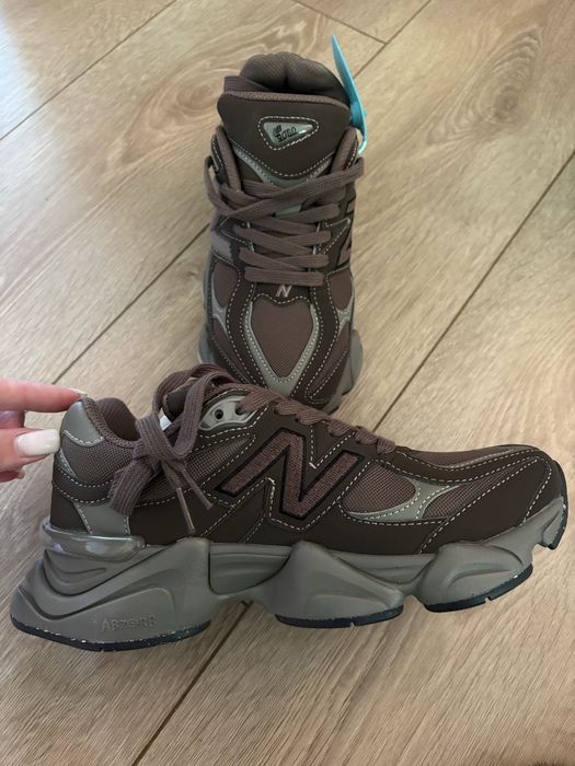 New Balance 9060