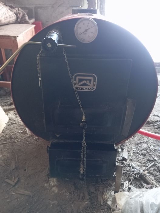 Продам печку котел.