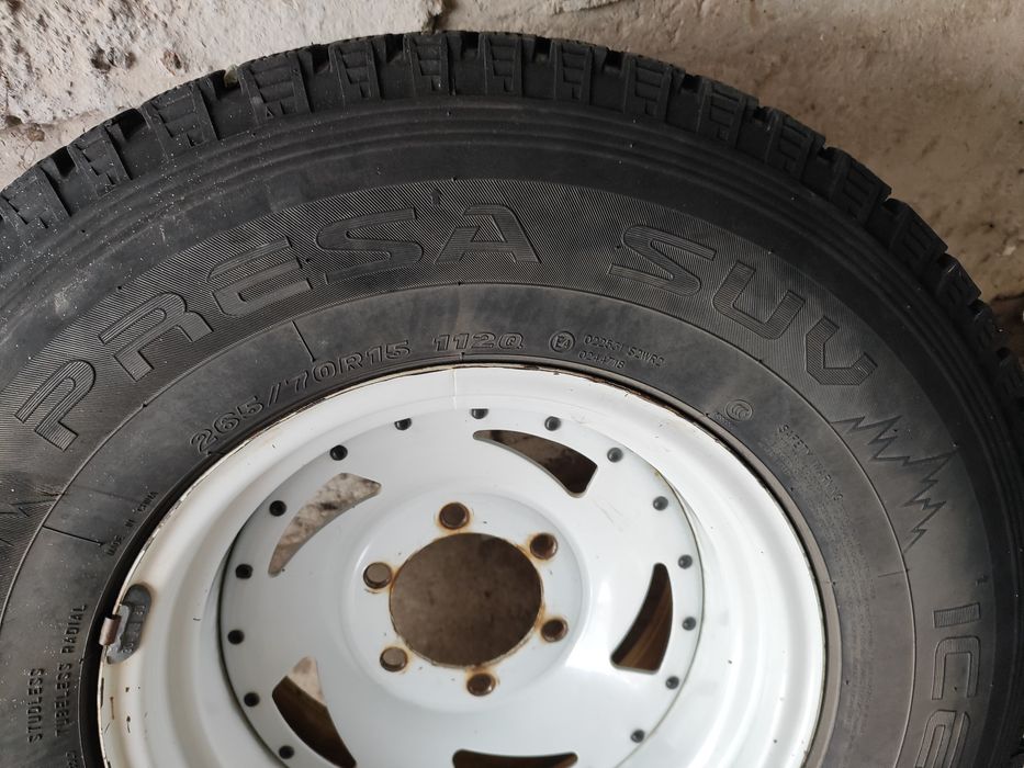 Продам резину Maxxis pressa suv 265/70 R 15
