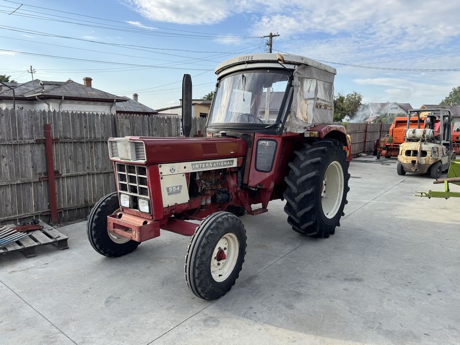 Tractor International 554
