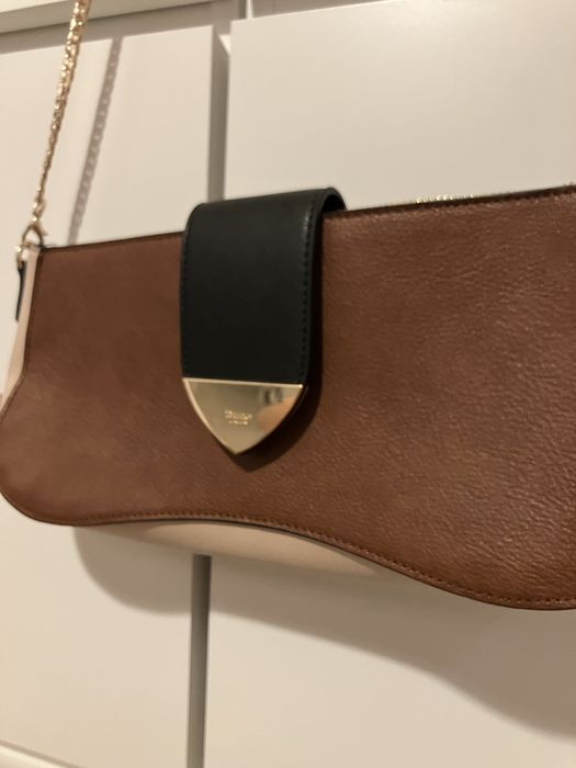 Чантичка Dune London