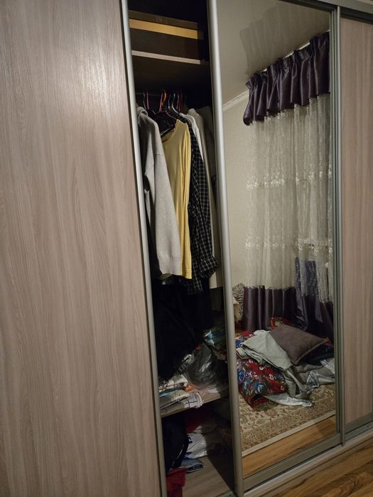 Продам шкаф купе