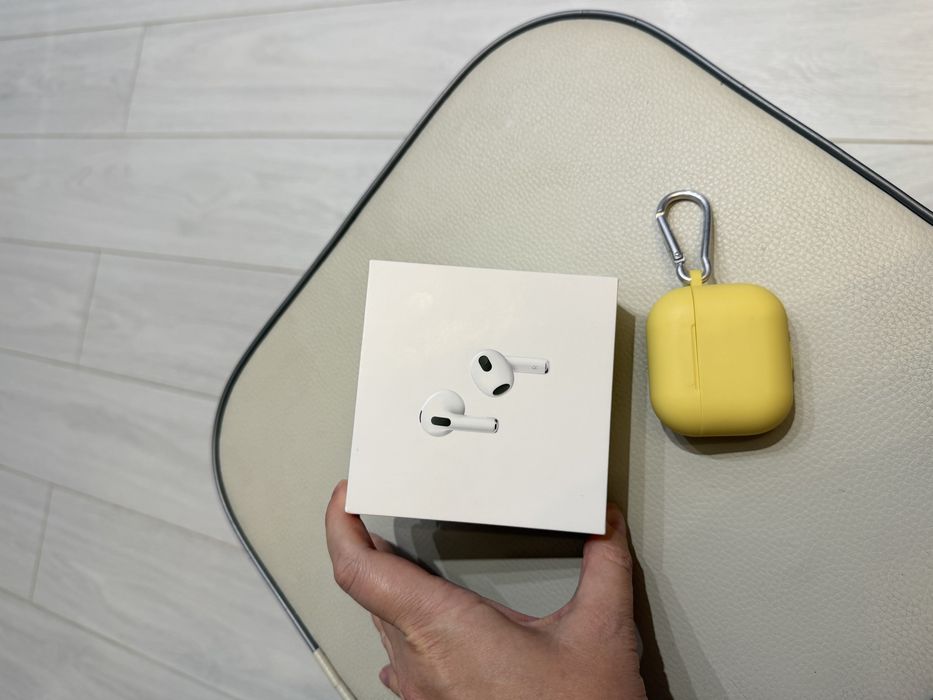 AirPods 3 от Apple наушники
