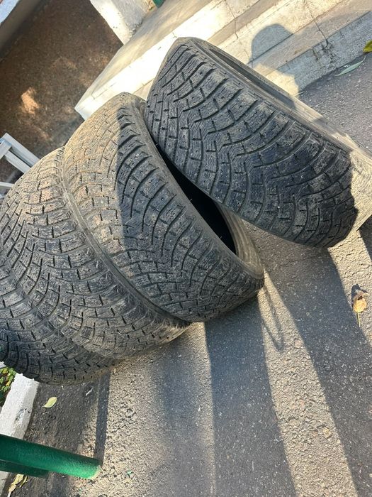 Продам комплект зимние Michelin r16