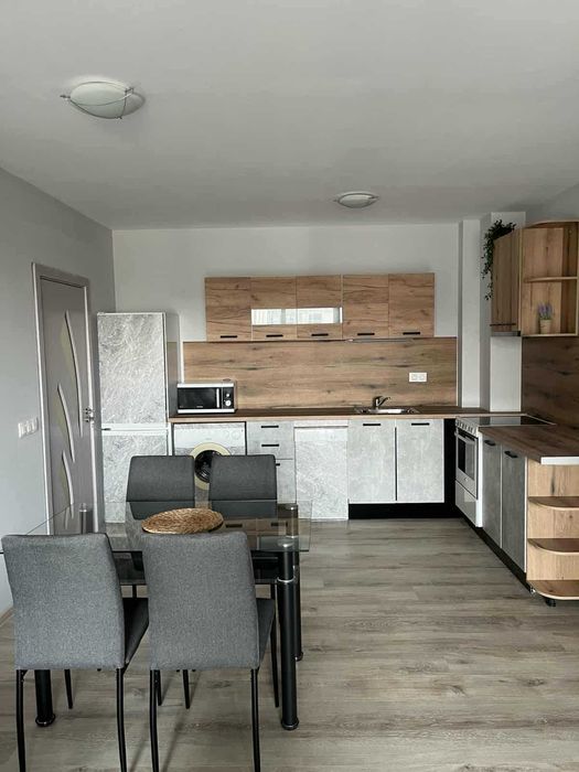 Дава се под наем Двустаен апартамент в Пловдив, Западен - 75 кв.м за 459 € - Снимка #4