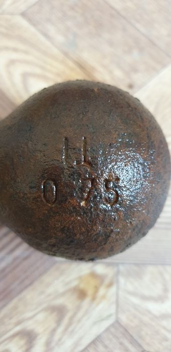 Продам гантелю 1шт.