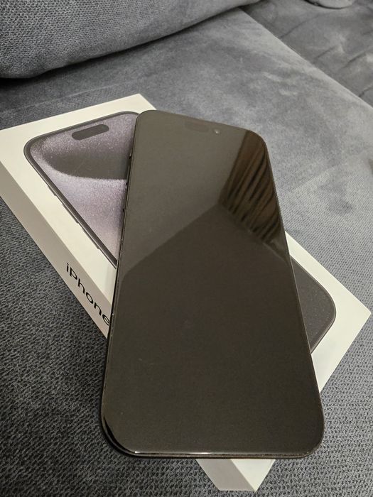 Iphone 15 Pro - Black Titanium - 266 GB