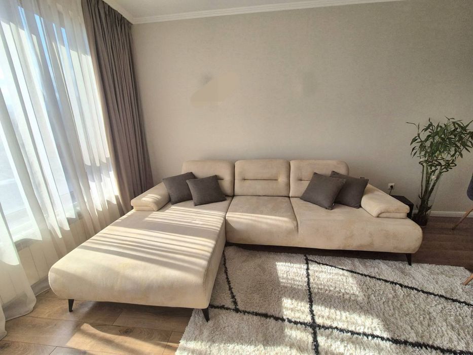 Ъглов диван Varna