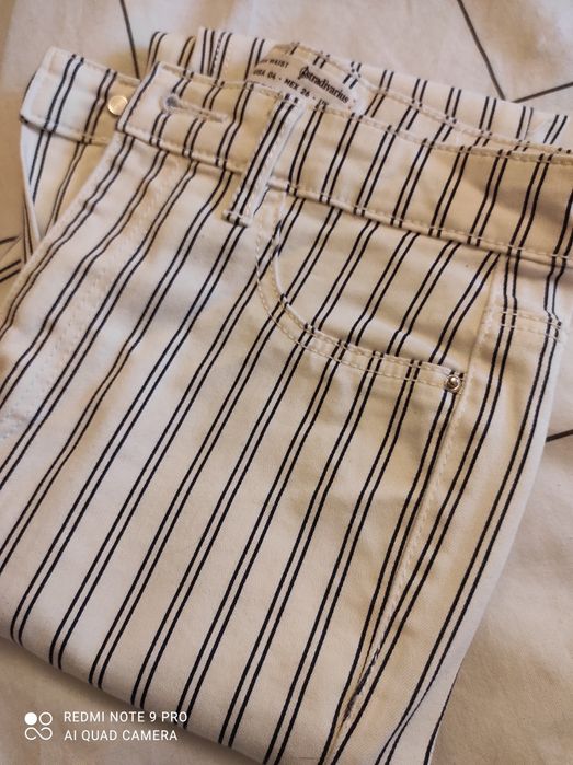 Vand pantaloni noi Stradivarius marimea 36