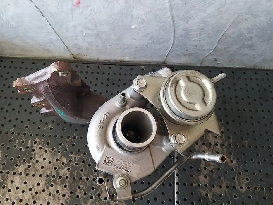 Turbina 0.9 b renault clio 4 144108035r 8201234380 4937318402