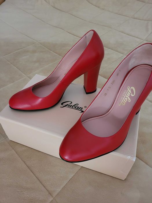 Pantofi pentru femei