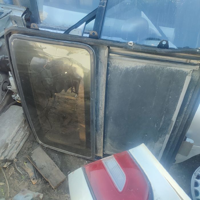 Продам запчасти на Галант 55