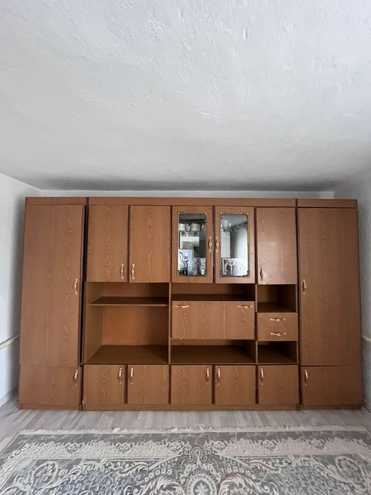 Срочно продаем стенку