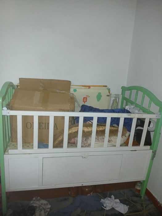 Детская кроватка