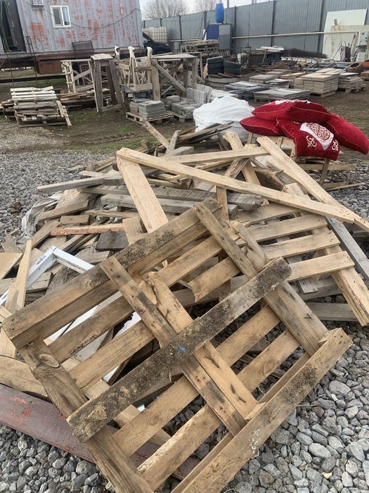 Дрова обрезки. Даром. Самовывоз.