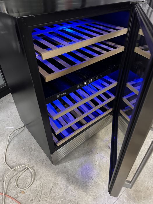 Хладилна витрина за вино