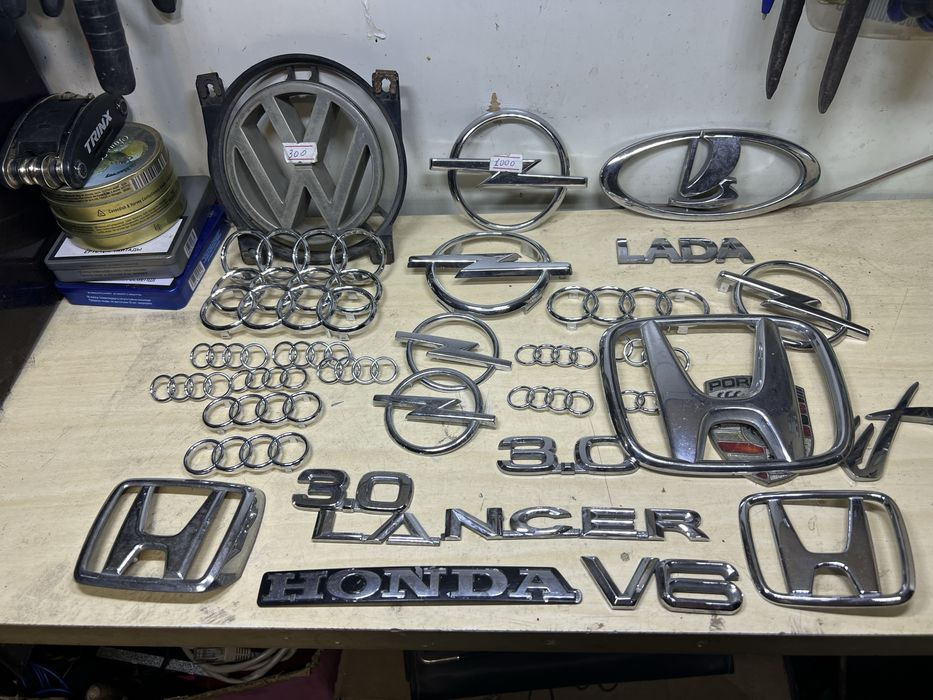 Значки лейбы