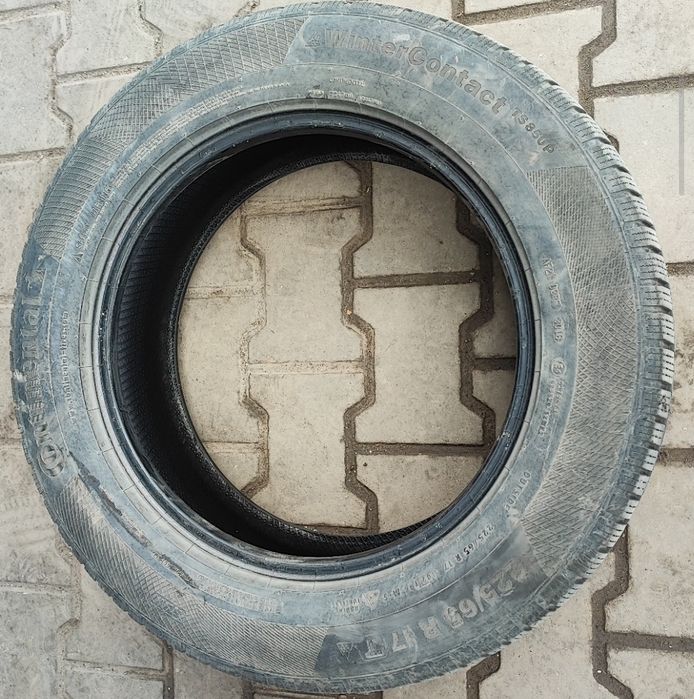 Continental 225 65 R17 T