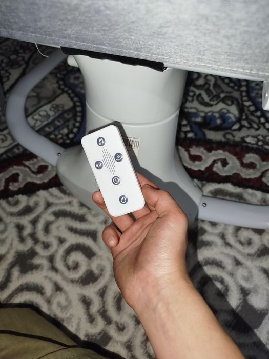 Шезлонг для младенцев до 24кг. Брала за 736 тыщь. Продам за450.