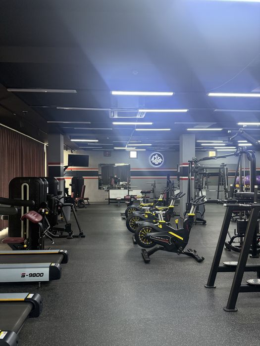 Fitness trenajorlar .