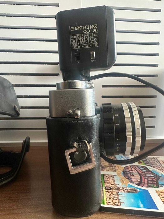 Aparat foto Eastar anii 80' + bliț Elektronika rusesc