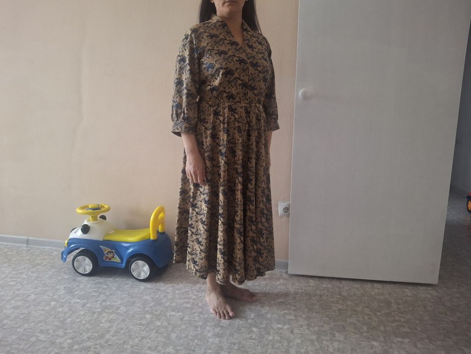 Продам платье 48 размер