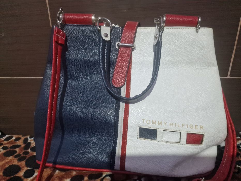 Geanta Tommy  hilfiger
