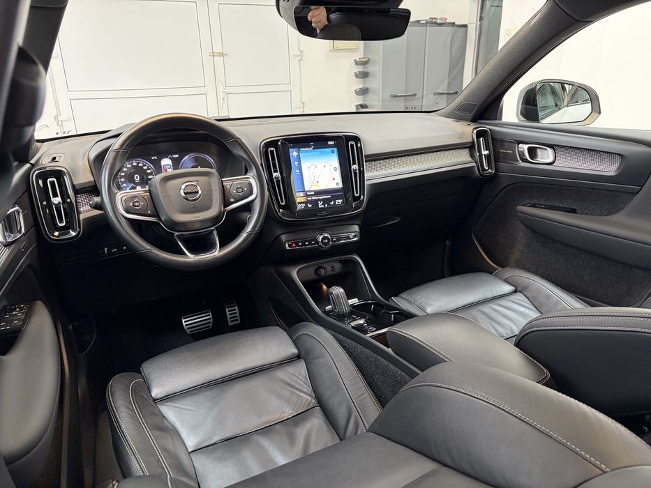 Volvo XC-40 2022 R-Design Plugin | Navi 4D | Pano | Faruri Led | 184.000Km