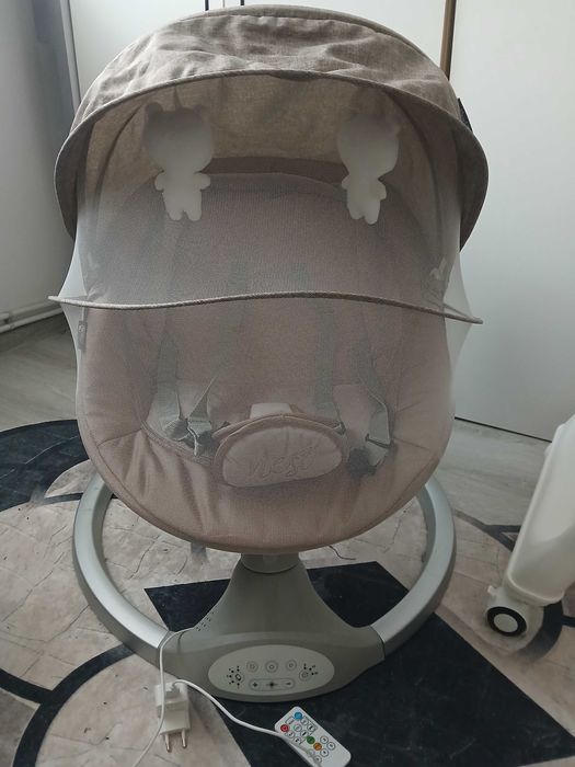 Бебешка електрическа люлка