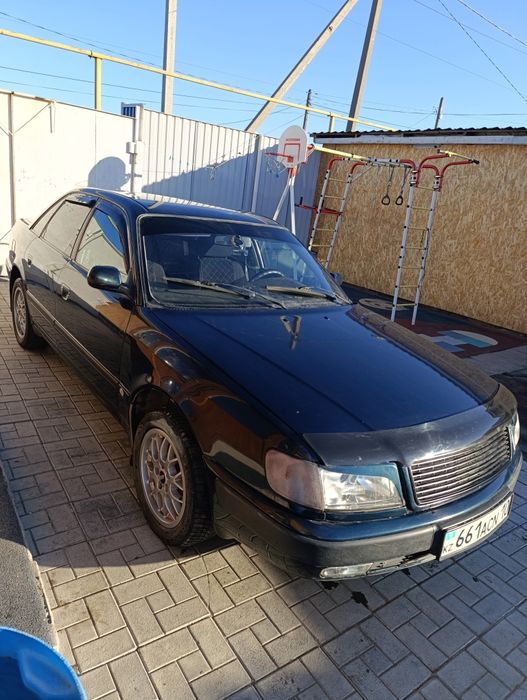 Audi 100 C 4 2,6