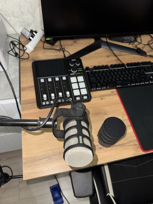 Студийный комплект: Пульт RØDECaster Duo + Микрофон RØDE PodMic