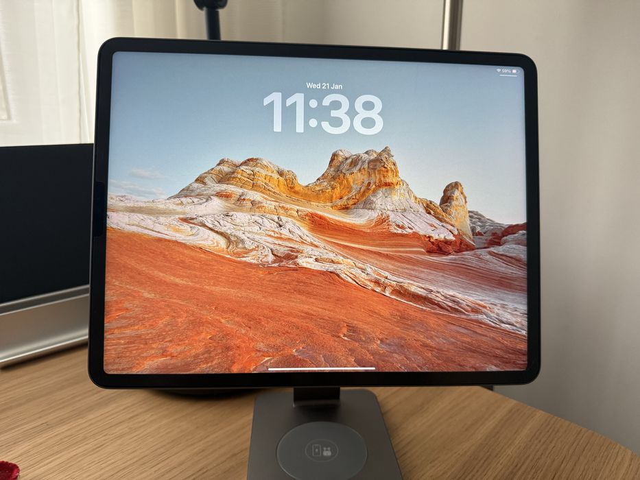 2021 iPad Pro (5th Gen) Apple M1 chip 256GB Wi-Fi Space Gray MHNH3HC/A