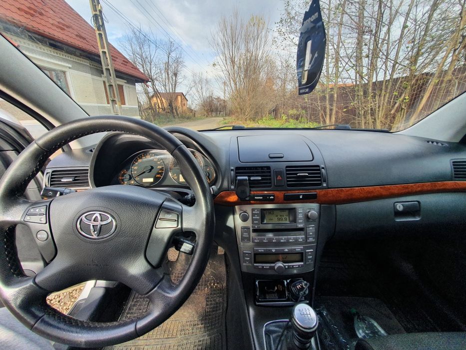 Toyota Avensis Combi