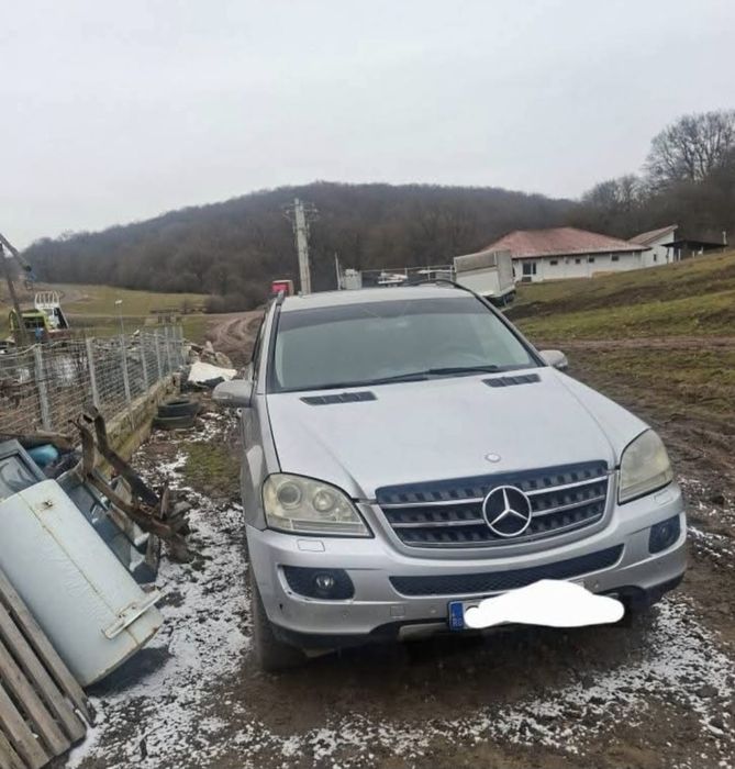 Vând Mercedes ml 320