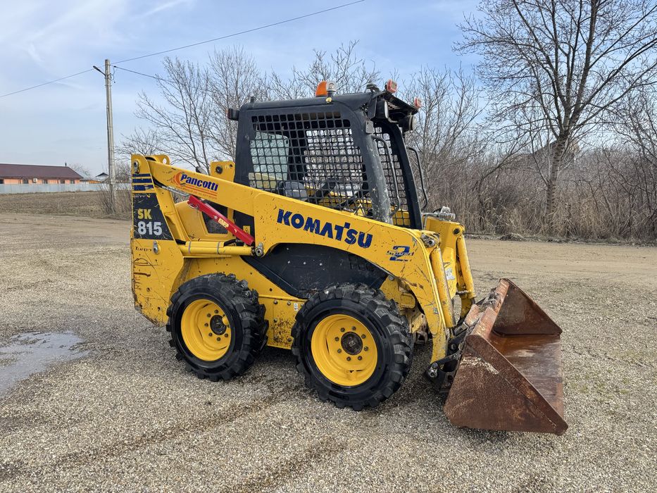 Miniincarcator komatsu , bobcat , 815 cu super flow , italia