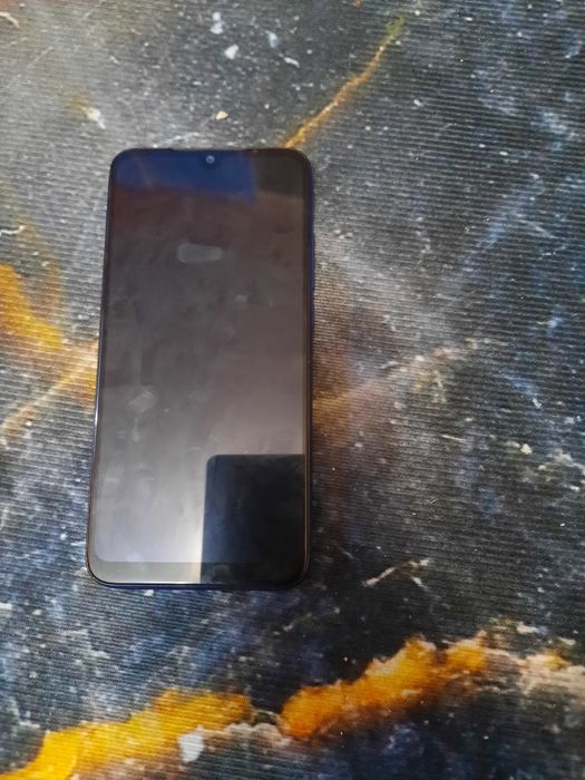 Продам на запчасти редми 7