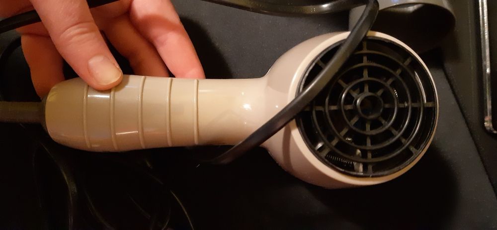 Uscator de par Bomann