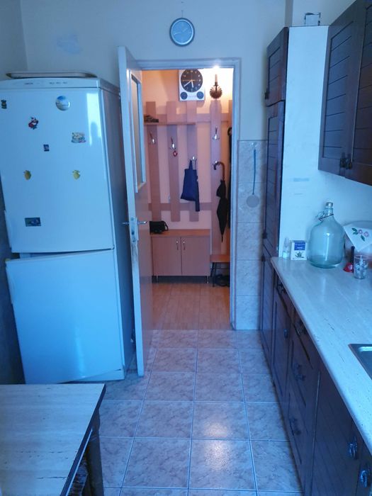 Inchiriez apartament 2 camere in Vasile Aaron