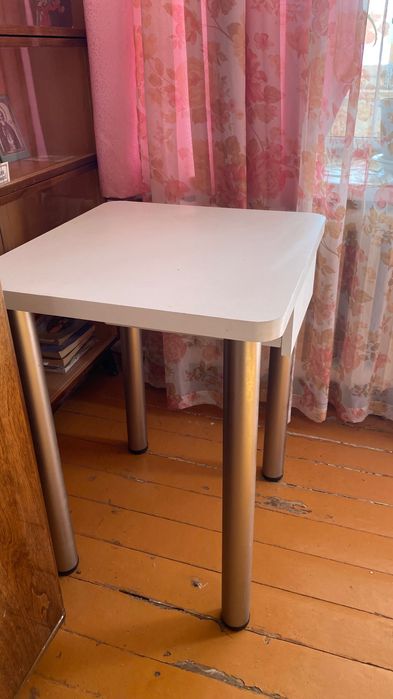 Продам стол обеденный со столешницей